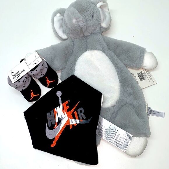 🔥Jordan 2 pc set 0-6 months & best friend buddy New - Picture 1 of 4